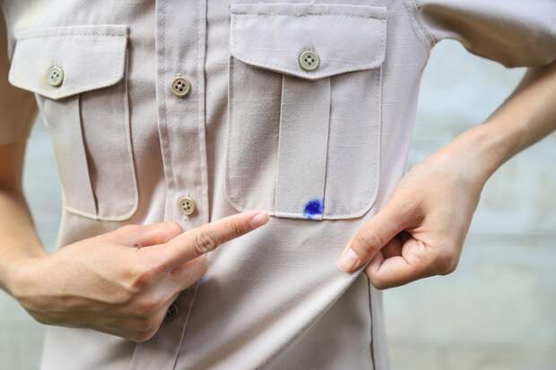 Как отстирать ручку с одежды? 10+ простых способов и полезные советы