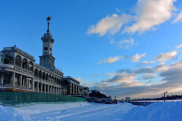 Левый берег фото редакции