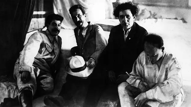 Тест RT: знаете ли вы биографии революционеров?