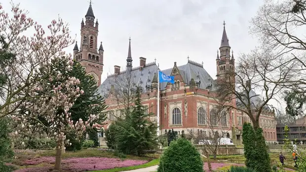 Уроки права для генсека ООН