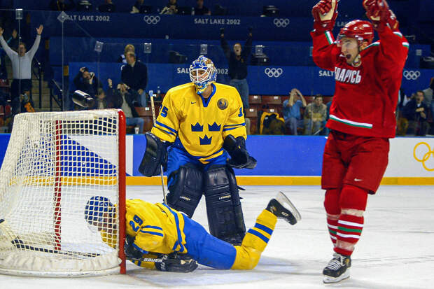 «Я считал, что не хочу жить» Как одна шайба прославила белорусских хоккеистов и сломала жизнь звездному вратарю шведской сборной