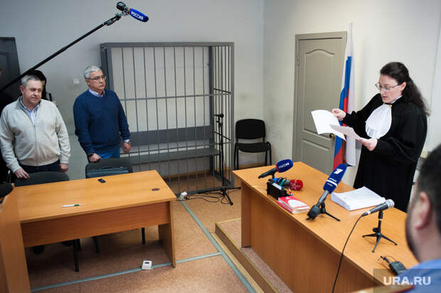 Судебное заседание об избрании меры пресечения депутату Государственной Думы Вадиму Белоусову. Екатеринбург, белоусов вадим, кадралиев андрей