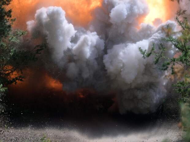 В окрестностях Изюма на востоке Украины прогремели взрывы