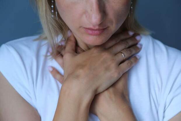 Как распознать опасные симптомы кашля у курильщика и в каких случаях необходимо срочно вызывать скорую