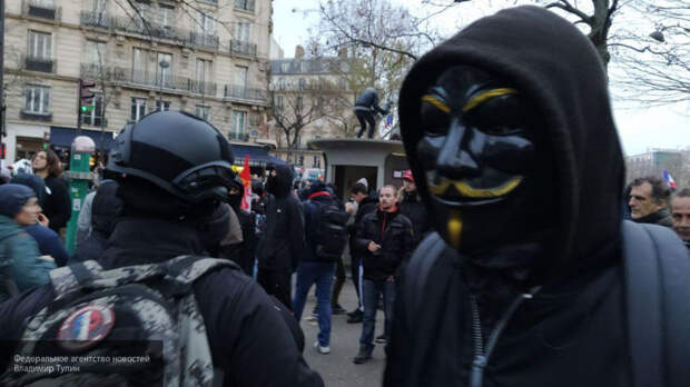 Политолог заявил, что западные фонды могли иметь причастность к летним митингам в Москве