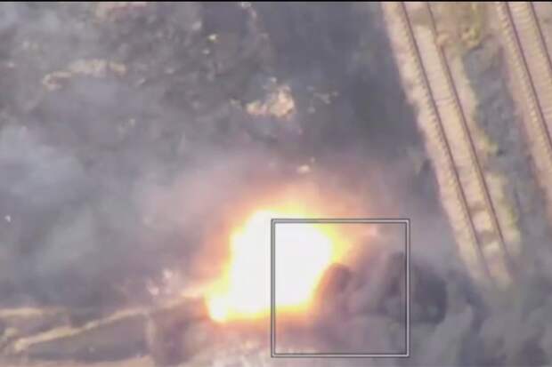 Объятую пламенем 155-мм САУ «Богдана» показали бойцы 49-й армии