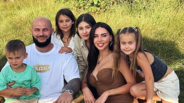 Самойлова простилась с детьми и Джиганом перед судом по разводу — слезы навернулись