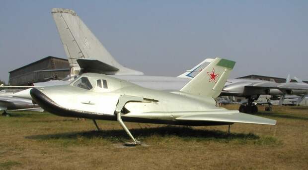 МиГ-105.11 Боевой прототип, оружие, фоторепортаж