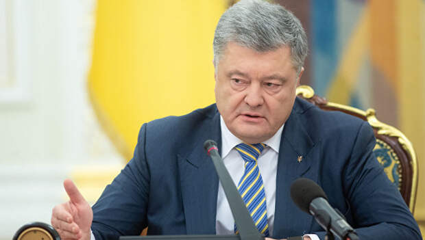 Президент Украины Петр Порошенко на заседании СНБО в Киеве Президент Украины Петр Порошенко на заседании СНБО в Киеве