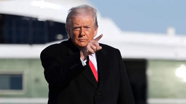 «Сделаем Иран великим снова»: Трамп призвал иранцев захватывать госучреждения