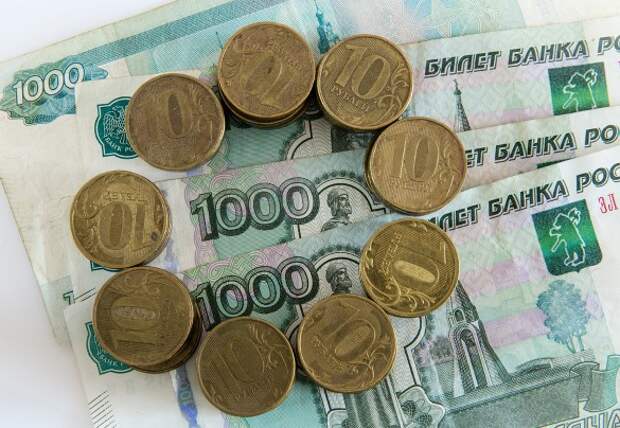 Курс рубля в феврале вряд ли превысит 70 рублей за доллар, полагают эксперты. Фото: www.globallookpress.com
