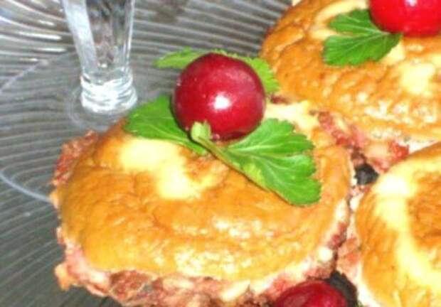 Рецепты праздничных закусок: мясные пирожные с паштетом