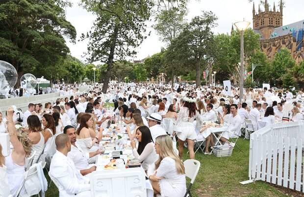 Diner en Blanc: секретный ужин в белом в Сиднее