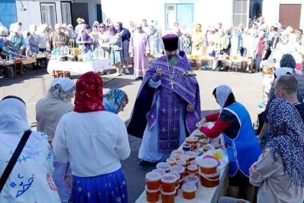 В Котовске отметили Медовый Спас и начало Успенского поста