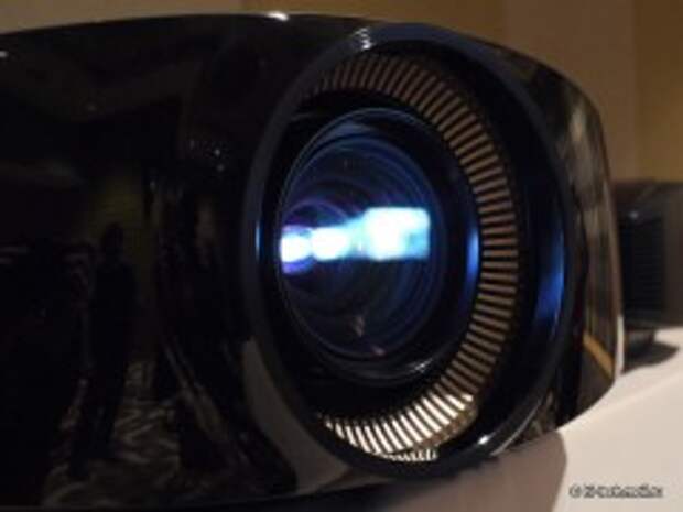 Проектор Sony по сумасшедшей цене скоро в России Проектор Sony по сумасшедшей цене скоро в России