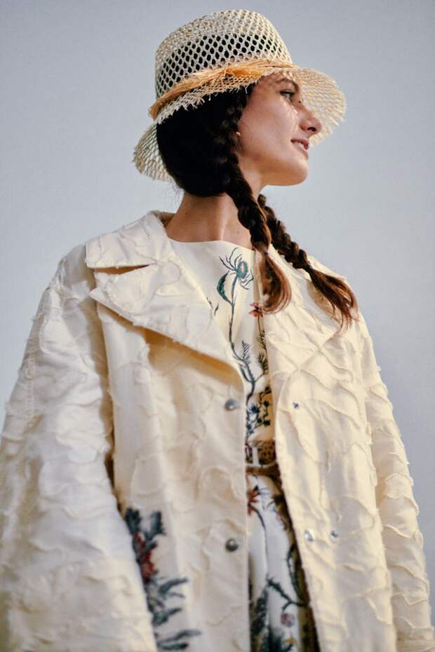 Косички от Dior 2020