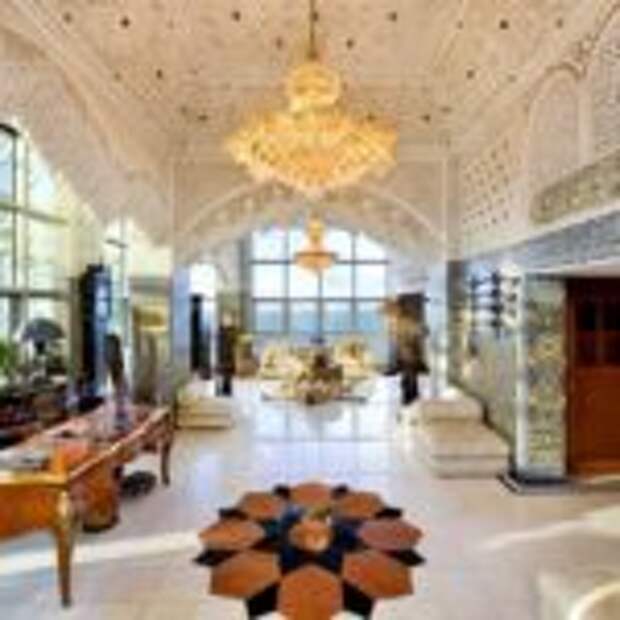 Роскошная гостиная в арабском стиле