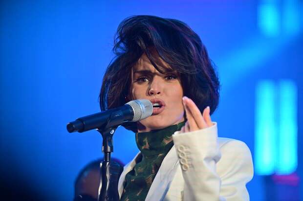 Популярную российскую певицу обвинили в самозахвате элитного поселка