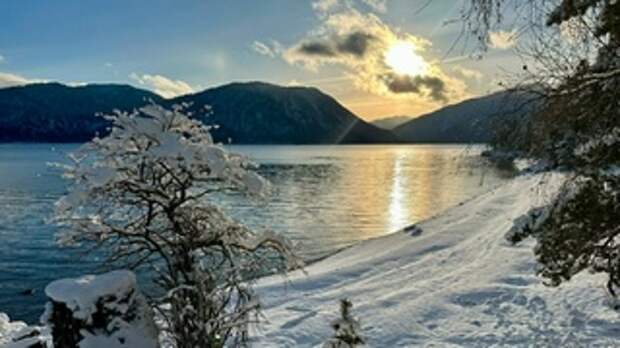 Телецкое озеро / Фото: Роман и Татьяна Воробьевы