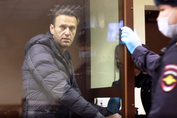 Навальный в суде.jpg