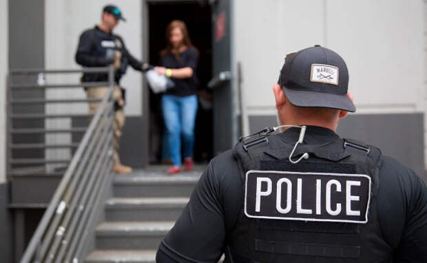 В США задержали родственниц убитого в Иране генерала