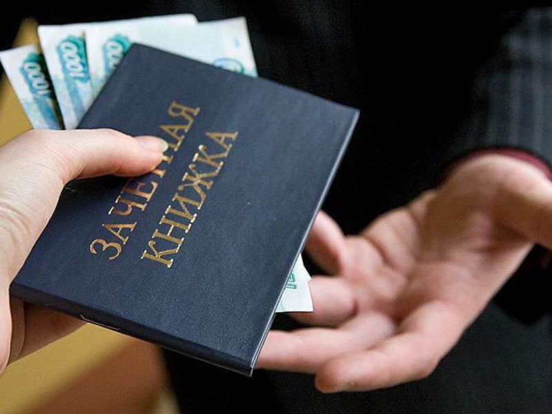 Суд вынес обвинительный приговор в отношении бывшего заведующего кафедрой «Судовождение и безопасность судоходства» Севастопольского...