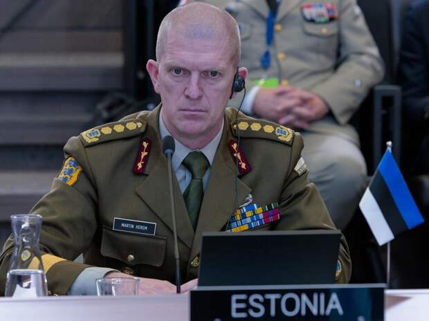 "Разнесем вдребезги": зачем эстонский генерал грозит России