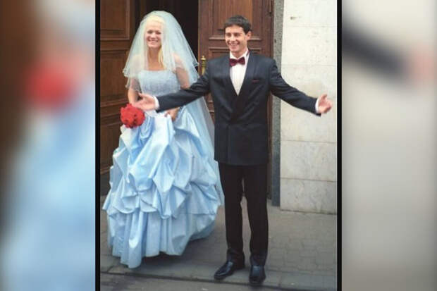 Певица Виктория Макарская опубликовала архивное свадебное фото