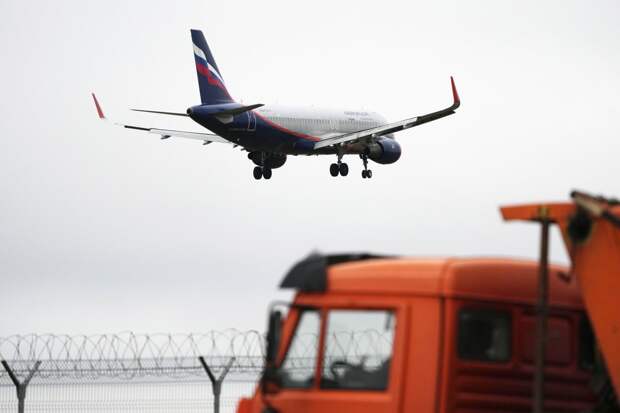 В аэропорту Внуково ограничили прием и выпуск самолетов