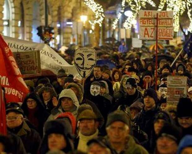 В Венгрии протестуют против сближения с Россией (фото)