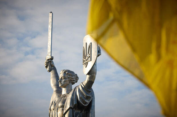 Меркурис: Запад создаст правительство Украины в изгнании после победы России