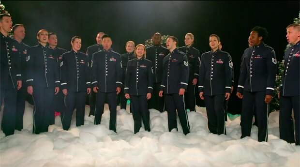 Поющие сержанты из США исполнили украинскую новогоднюю песню-колядку “Щедрик”: до мурашек! (ВИДЕО)