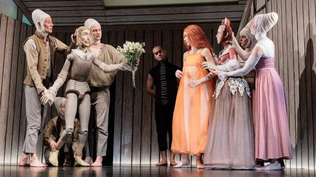 Вечно совершают благо: в театре Образцова заставили танцевать Мефистофеля