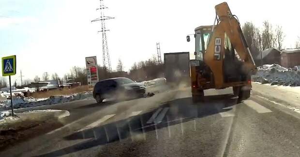 Невнимательный водитель «Опеля» и нарушитель на ГАЗели