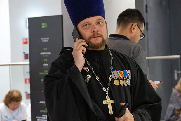 Низвергнут патриархом: как митрополит Кирилл дожал-таки «духовного спецназовца» из Куюков