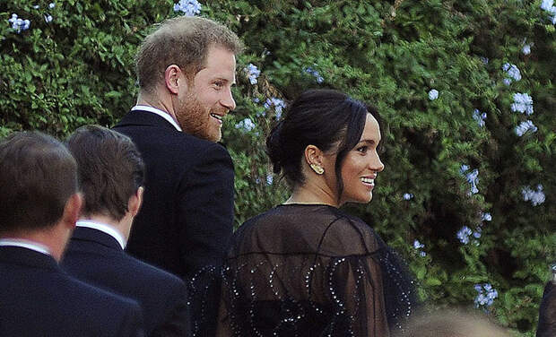 Как Меган Маркл и принц Гарри провели выходные в Италии: эксклюзивный номер-люкс и отряд полицейских под окнами