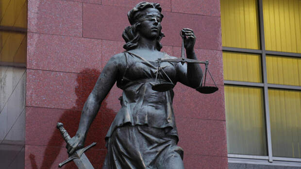 Суд конфисковал имущество на 2 млрд рублей рекордсмена по взятке в России