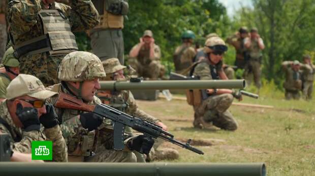 Песков: США все ближе к тому, чтобы стать стороной конфликта на Украине