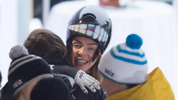 Две победы в скелетоне, травма Демченко, восхождение Репилова: как россияне выступали в зимних видах спорта в праздники