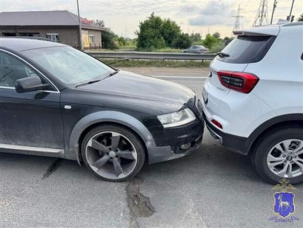 Под Тольятти пьяный водитель Audi устроил аварию и сбил человека