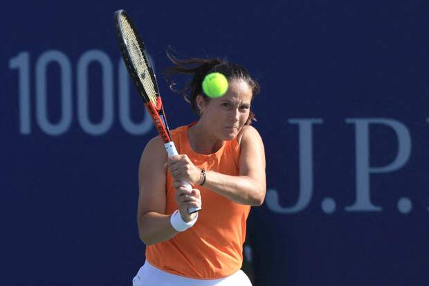 Сменившая гражданство Касаткина снялась с матча против россиянки Андреевой