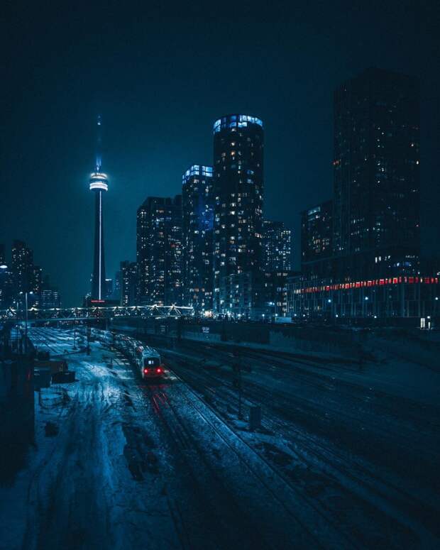 Городские и уличные пейзажи Торонто от Ивана Кривоносова