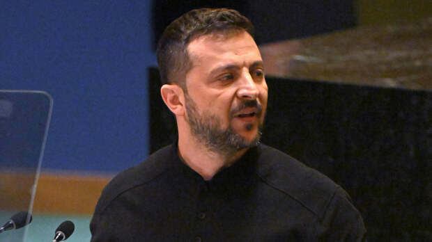 «Зеленского устраивает»: в Раде возмущены планами рытья ям под туалеты