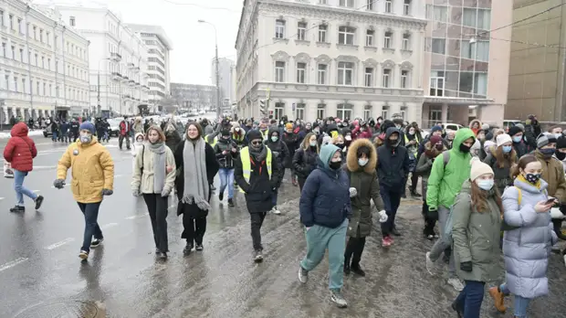В Москве сообщили о нарушении движения транспорта на фоне незаконной акции