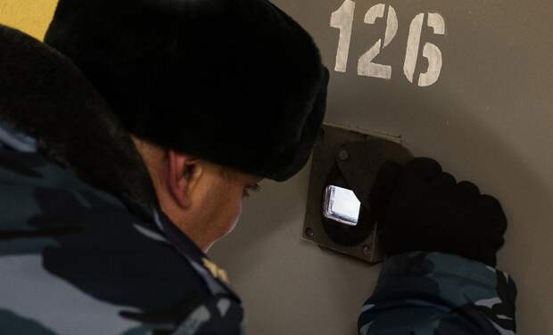 ФСИН против коронавируса. Что происходит в российских тюрьмах во время пандемии