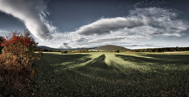 Ombres et lumières by Monique Boccard-Sandoz on 500px.com