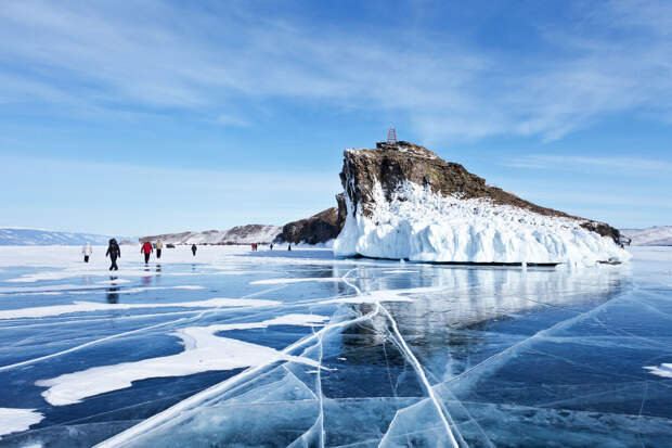 Кобзев: со дна Байкала подняли тела водителя утонувшего УАЗа и семи граждан КНР