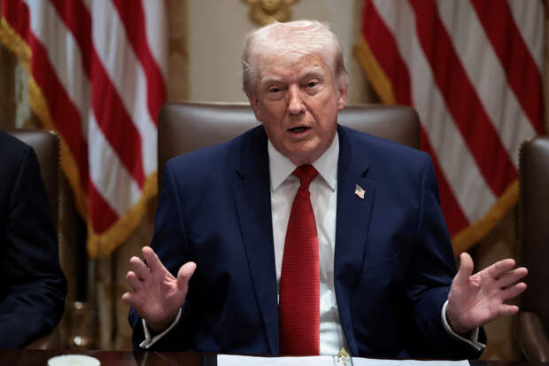 Трамп продлил санкции против России