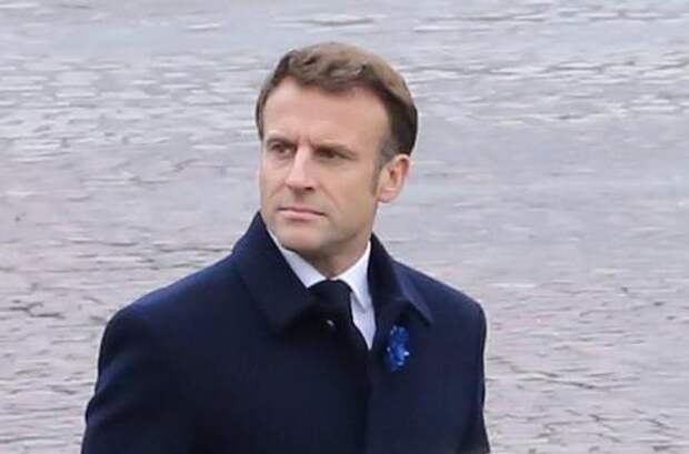 Рейтинг Макрона упал до минимума за последние четыре года из-за протестов против пенсионной реформы