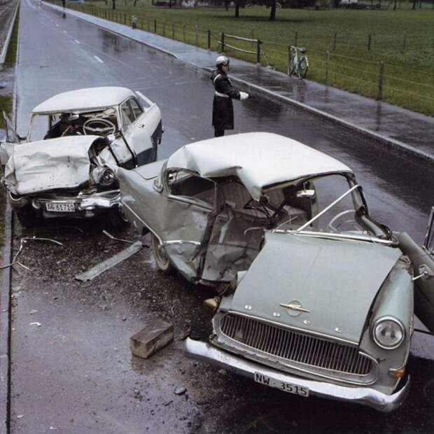 Ford Taunus и Opel Rekord авария, авто, автомобили, дтп, ретро фото, фото, фотограф, фотографии